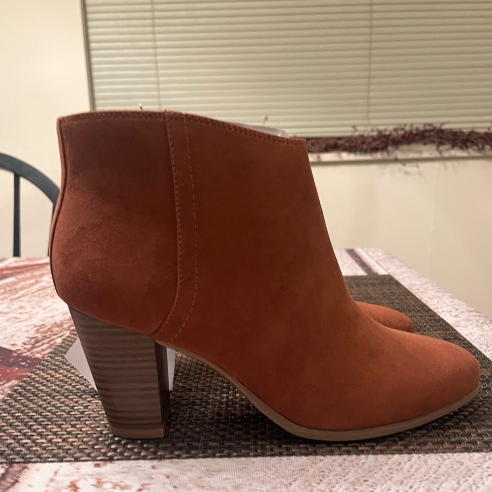 Women’s boots